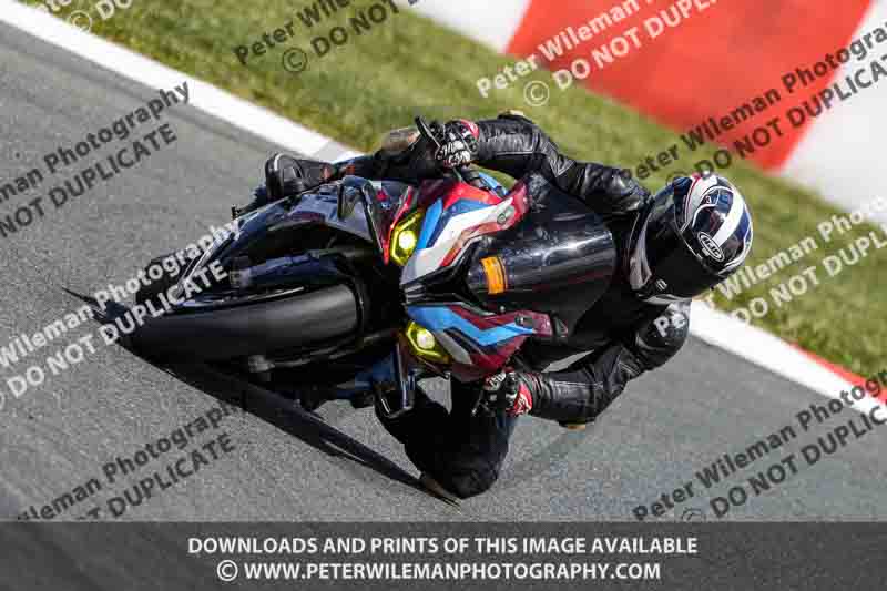 cadwell no limits trackday;cadwell park;cadwell park photographs;cadwell trackday photographs;enduro digital images;event digital images;eventdigitalimages;navarra;no limits trackdays;peter wileman photography;racing digital images;trackday digital images;trackday photos